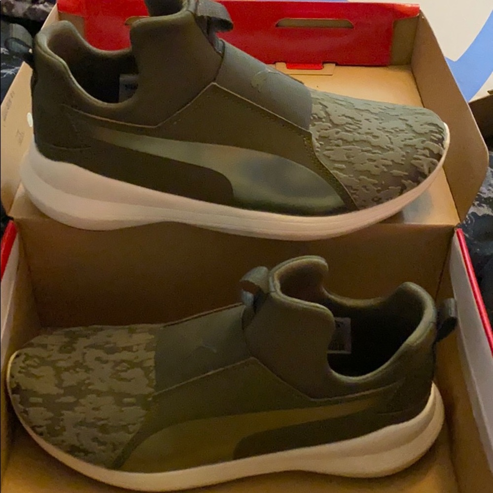 Pumas Rebel Mid